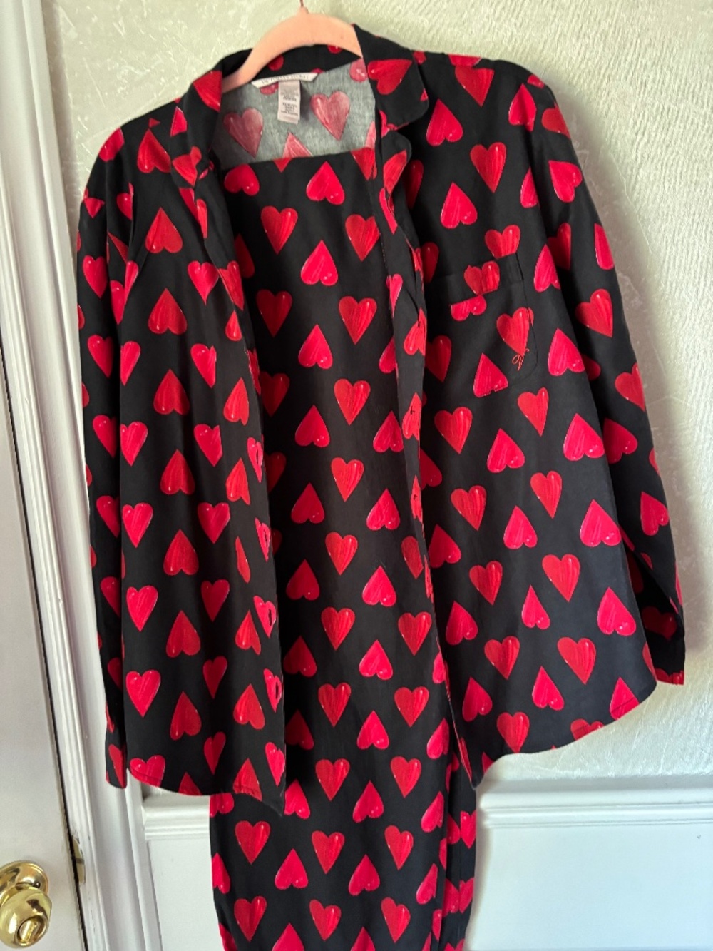 Victoria’s Secret Black & Red Heart Pajama Set – Worn on "And Just Like That..."